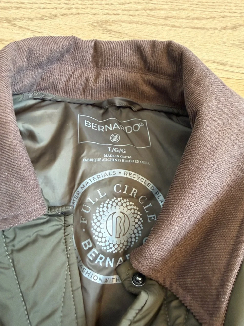 Bernardo Corduroy Collared Quilted Jacket in Olive - Picture 5 of 7